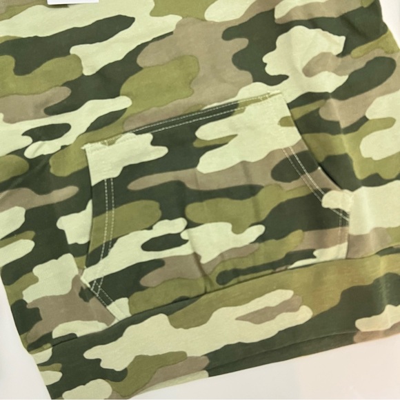 2 Piece Hudson Jeans Kids' Camo Pullover Hoodie & Jogger Set Size Medium- NWT - Picture 5 of 14